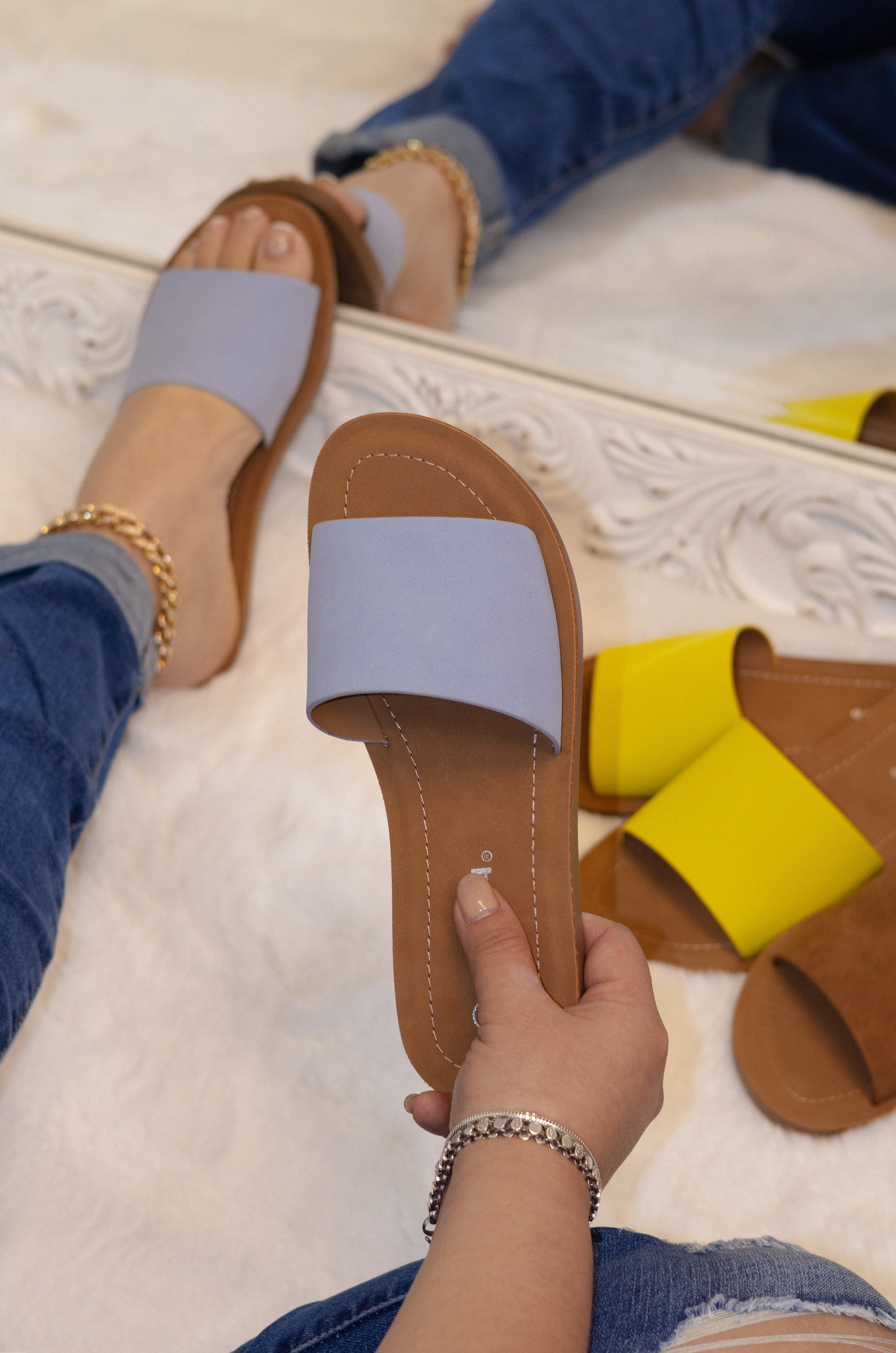 Maia - Women's Comfort Flat Sandals, Non-Slip Flip Flops Padded Insole –  ONLINE CUTE SHOES