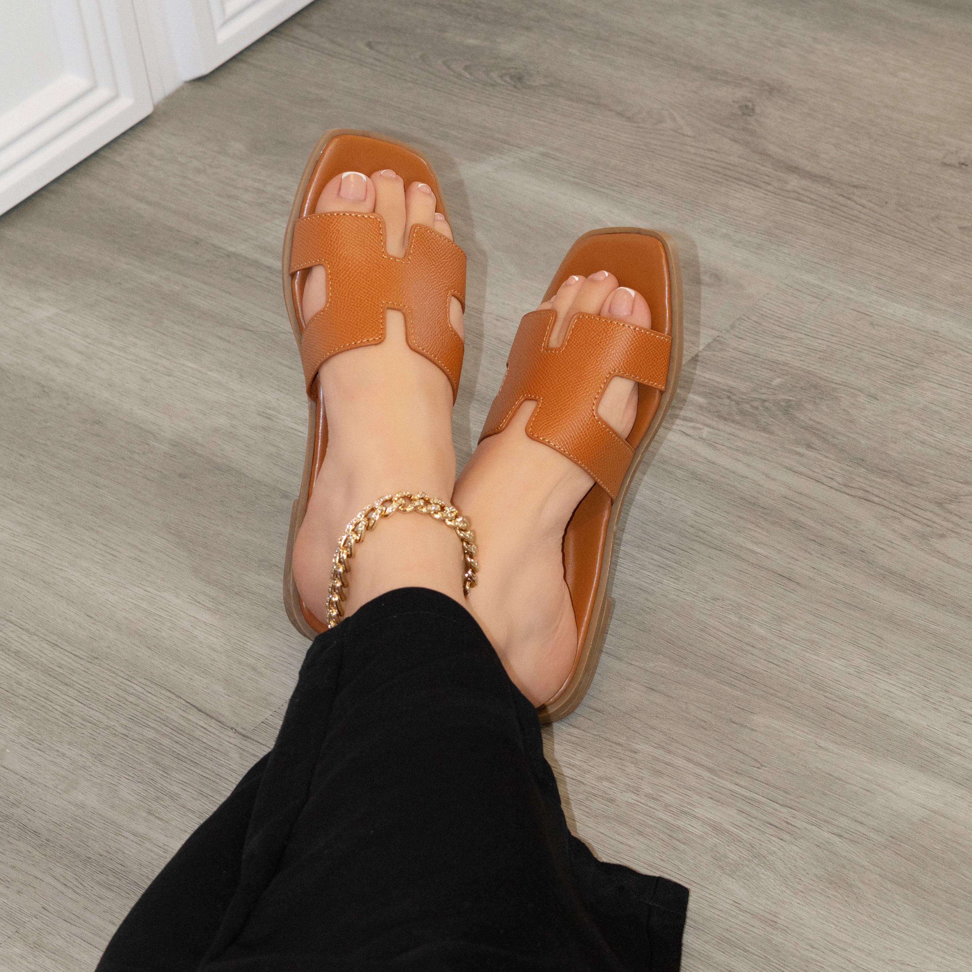 Sydney - Women's Comfort Insole Square Toe Slippers